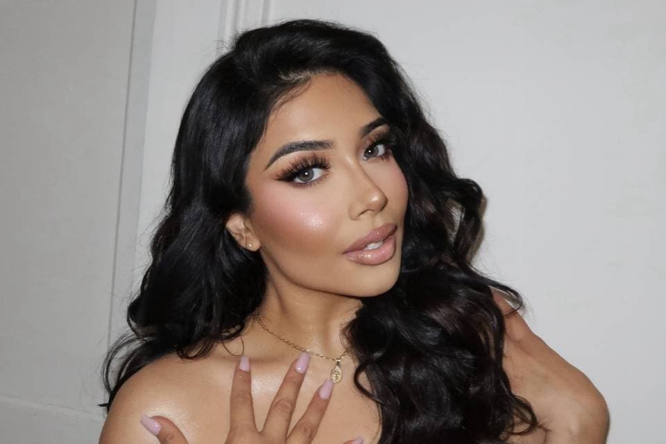 Anna Garcia - Makeup Artist